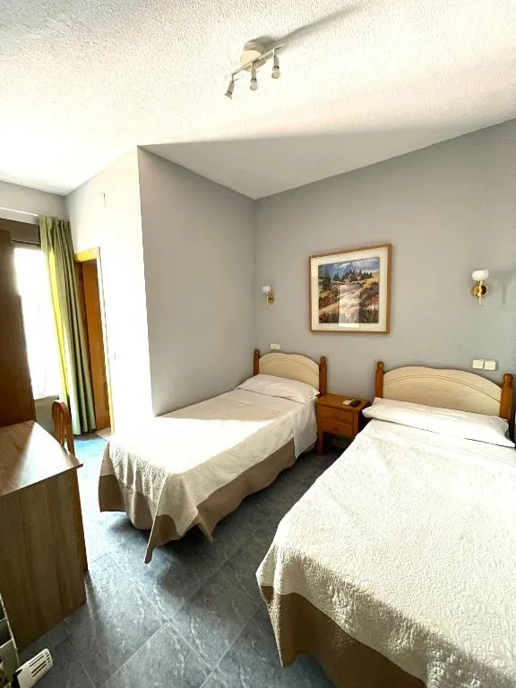 Twin Room with Private Bathroom